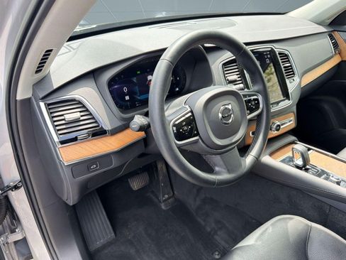 Certified 2023 Volvo XC90 B6 Plus w/ Protection Package Premier AWD/4WD image 4