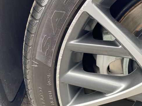 Used 2015 Lexus RC 350 w/ F Sport w/Summer Tires RWD image 40