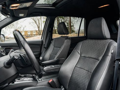 Used 2020 Honda Passport Touring image 15