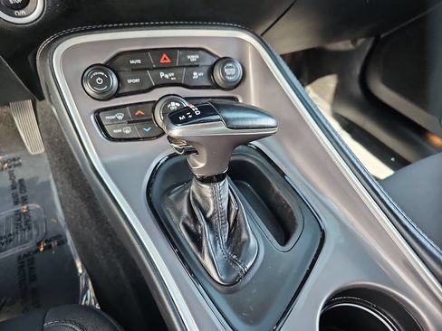 Used 2022 Dodge Challenger GT AWD/4WD image 15