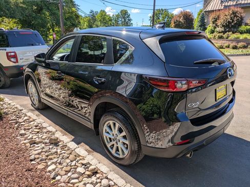 Used 2023 MAZDA CX-5 AWD 2.5 S w/ Select Package image 6