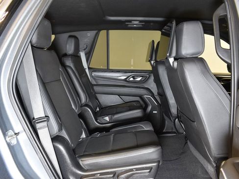 Used 2021 GMC Yukon Denali w/ Denali Premium Package image 10