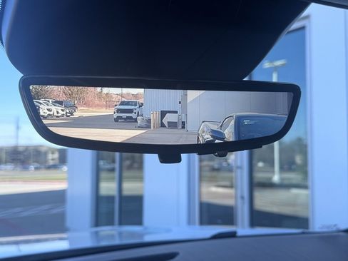 Used 2024 Cadillac Escalade Sport Platinum w/ LPO, ONYX Package image 31