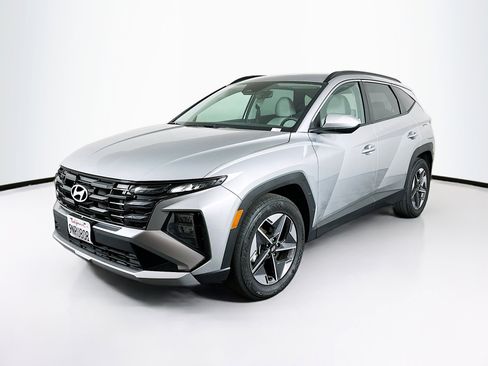 Used 2025 Hyundai Tucson SEL image 3