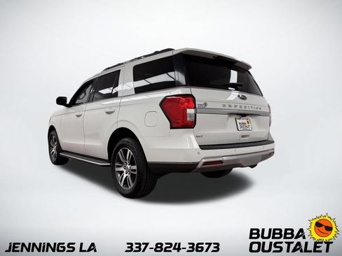 Used 2022 Ford Expedition XLT RWD image 3