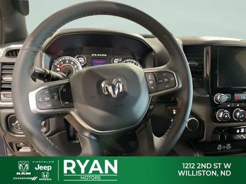 Used 2025 RAM 1500 Big Horn AWD/4WD image 18