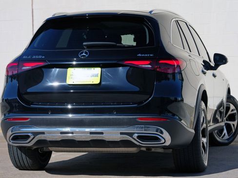 Used 2025 Mercedes-Benz GLC 350e 4MATIC image 5