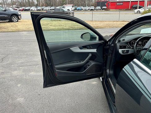 Used 2017 Audi A4 2.0T Premium Plus image 16