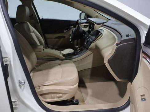 Used 2011 Buick LaCrosse CXL FWD image 26