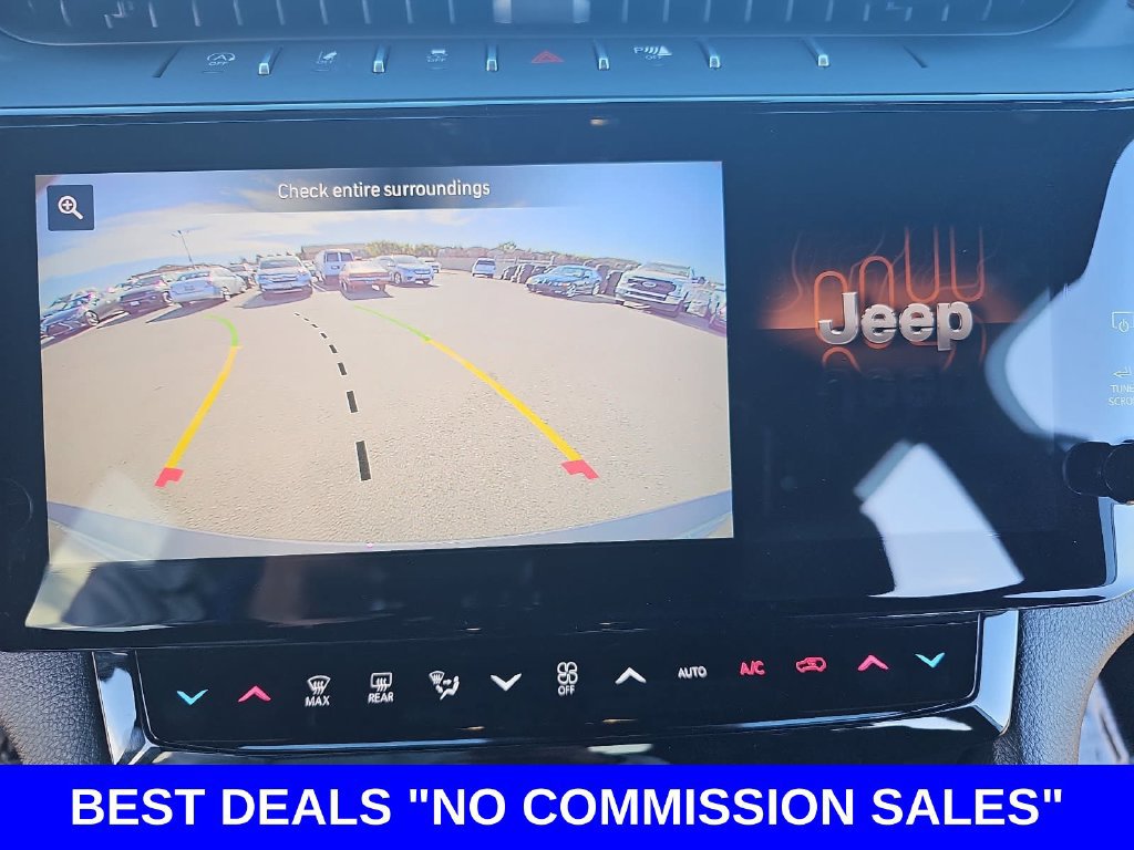 Used 2026 Jeep Grand Cherokee Limited AWD/4WD image 24