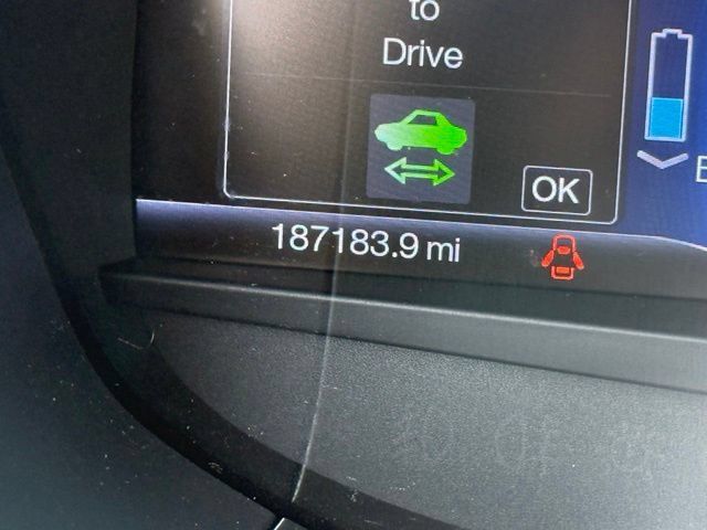 Used 2013 Ford Fusion SE FWD image 4