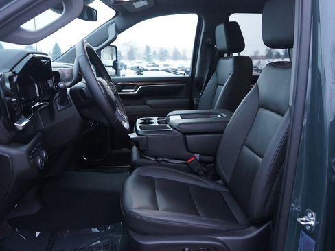 Used 2025 Chevrolet Silverado 3500 LT w/ All Star Edition image 15