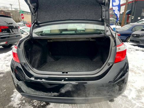 Used 2016 Toyota Corolla LE image 20