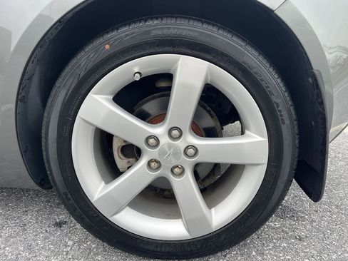 Used 2006 Pontiac Solstice w/ Premium Package image 11