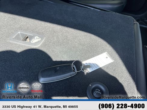 Used 2023 Nissan Pathfinder Rock Creek AWD/4WD image 27