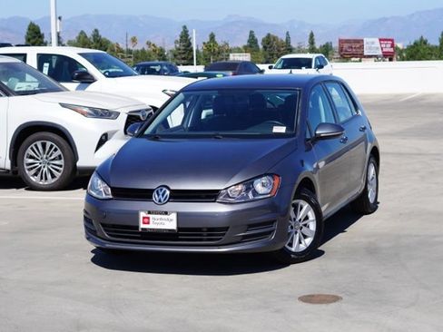 Used 2015 Volkswagen Golf SE FWD image 4