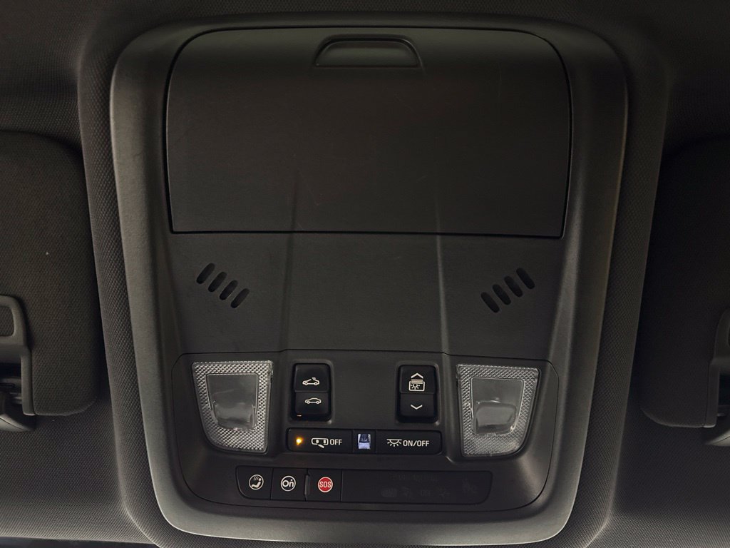 Used 2022 Chevrolet Equinox RS w/ RS Leather Package AWD/4WD image 27