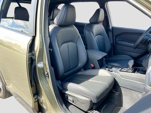 Used 2025 Subaru Forester Limited image 29