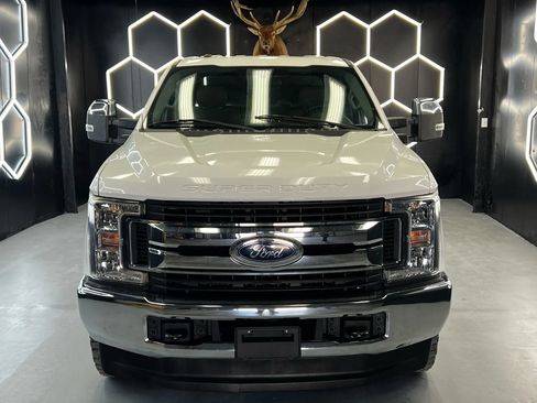 Used 2019 Ford F250 XLT AWD/4WD image 4