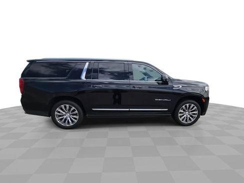 Used 2021 GMC Yukon XL Denali w/ Denali Ultimate Package RWD image 9