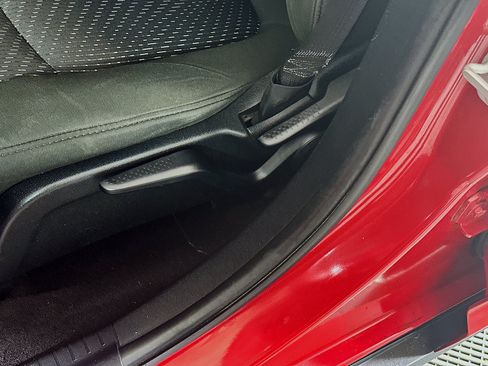 Used 2019 Dodge Journey SE FWD image 13