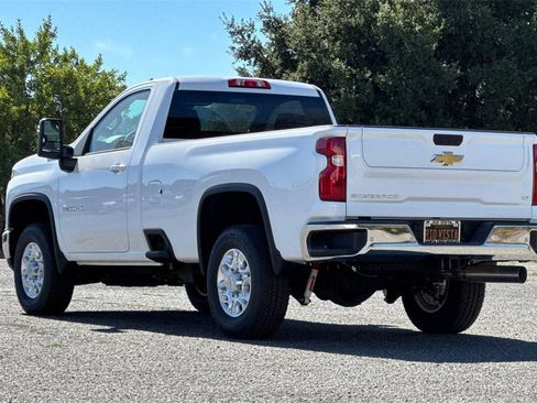 New 2025 Chevrolet Silverado 2500 LT image 6