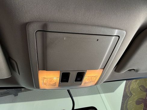 Used 2013 Ford Edge SEL FWD image 24