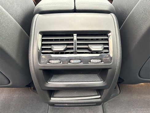 Used 2024 BMW X5 xDrive40i w/ Parking Assistance Package image 16