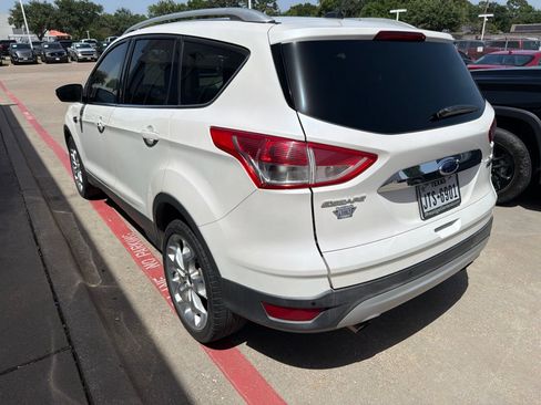 Used 2014 Ford Escape Titanium w/ Equipment Group 401A FWD image 6