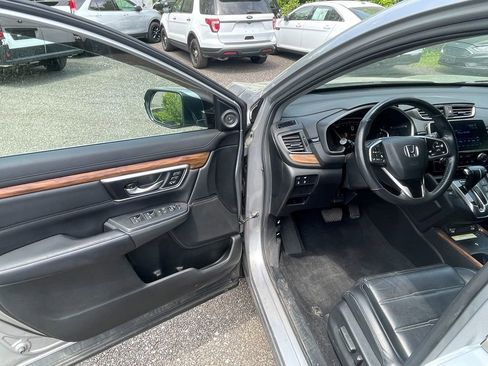Used 2020 Honda CR-V Touring image 9