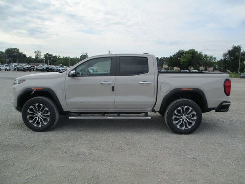 New 2026 GMC Canyon Denali AWD/4WD image 9