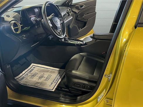 Used 2025 Chevrolet Trax ACTIV w/ Driver Confidence Package image 10