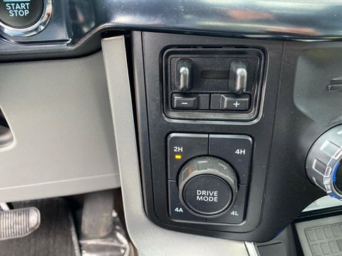 Used 2021 Ford F150 Limited image 16