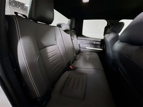 Used 2024 Toyota Tacoma TRD Off-Road image 24