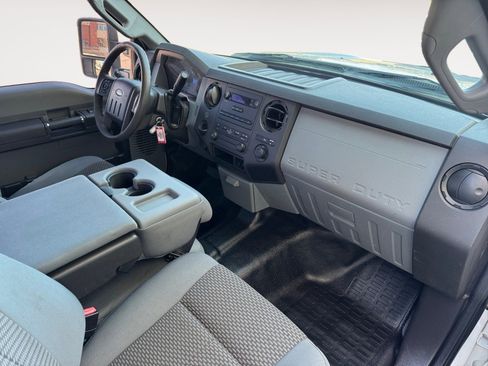 Used 2016 Ford F250 XL w/ Power Equipment Group image 15