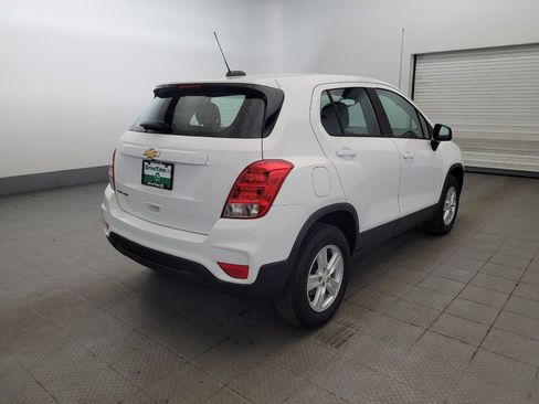 Used 2017 Chevrolet Trax LS AWD/4WD image 9