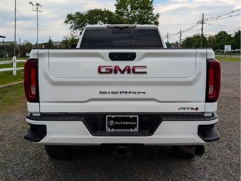 Used 2023 GMC Sierra 2500 AT4 w/ AT4 Premium Plus Package AWD/4WD image 6
