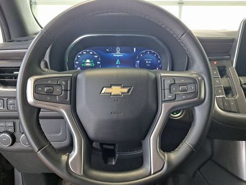 Used 2024 Chevrolet Suburban LT AWD/4WD image 10