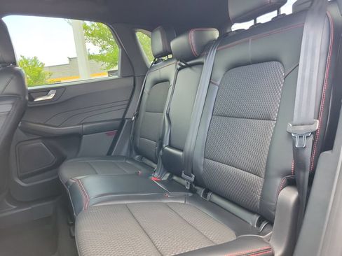 Used 2023 Ford Escape ST-Line w/ Tech Pack #1 FWD image 10