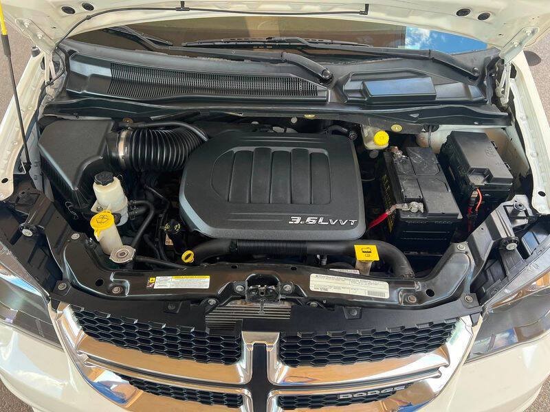 Used 2011 Dodge Grand Caravan FWD image 50