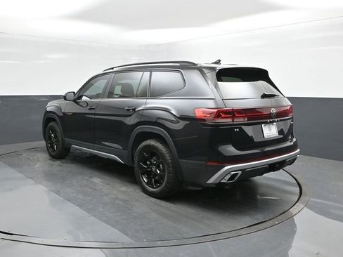 New 2026 Volkswagen Atlas Peak Edition image 5
