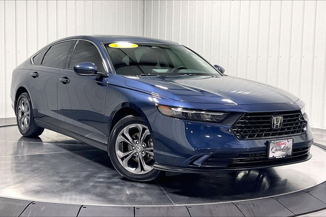 Used 2024 Honda Accord EX image 3