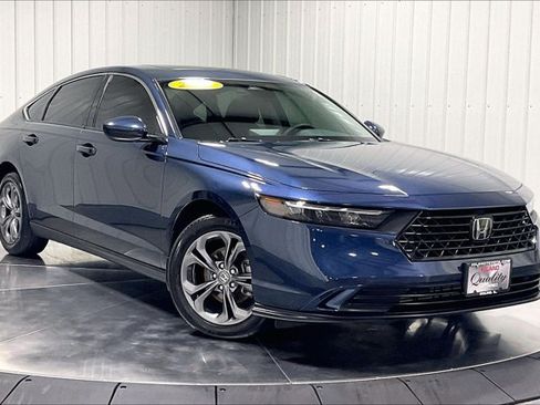 Used 2024 Honda Accord EX image 3