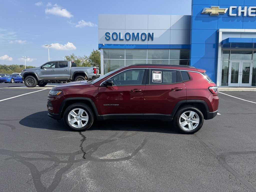 Used 2022 Jeep Compass Latitude AWD/4WD image 3
