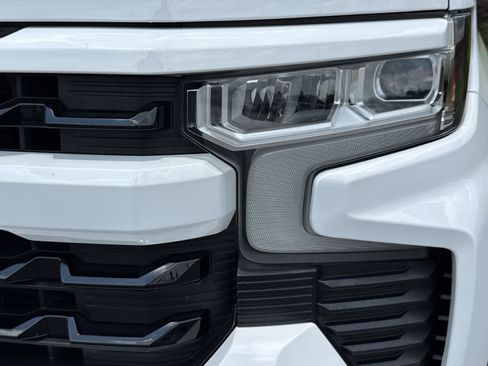 Used 2022 Chevrolet Silverado 1500 RST w/ Convenience Package II AWD/4WD image 6