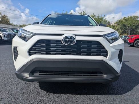 Used 2025 Toyota RAV4 LE image 9