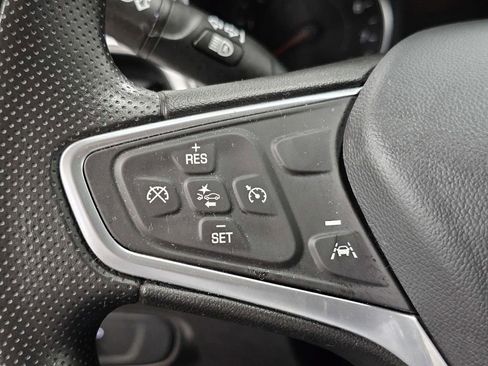 Used 2023 Chevrolet Equinox LT image 32