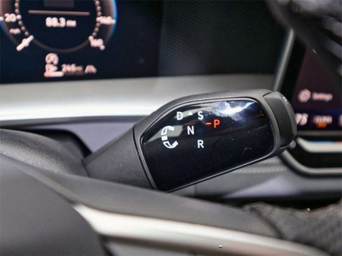 New 2026 Volkswagen Tiguan SE R-Line AWD/4WD image 27