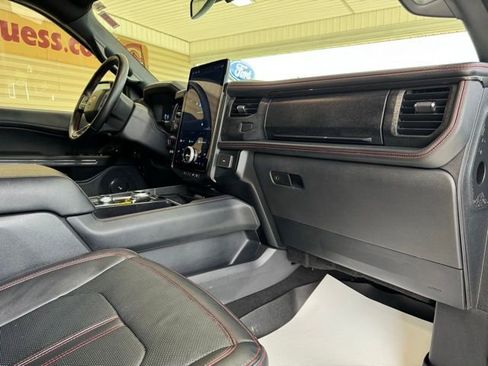 Used 2024 Ford Expedition Limited AWD/4WD image 25
