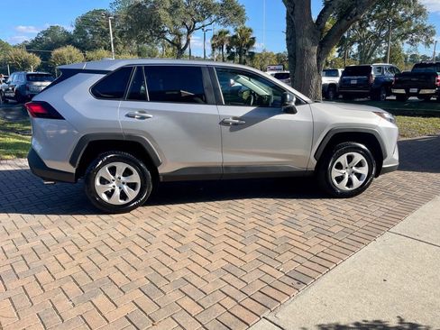 Used 2025 Toyota RAV4 LE image 5